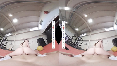 Минет в офисе своему начальнику