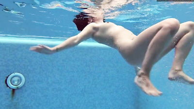 Сестра увидеть как брать дрочить на нее и