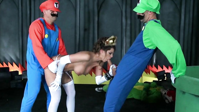 Сосед трахает чужую жену наташу блондинку из новосибирска